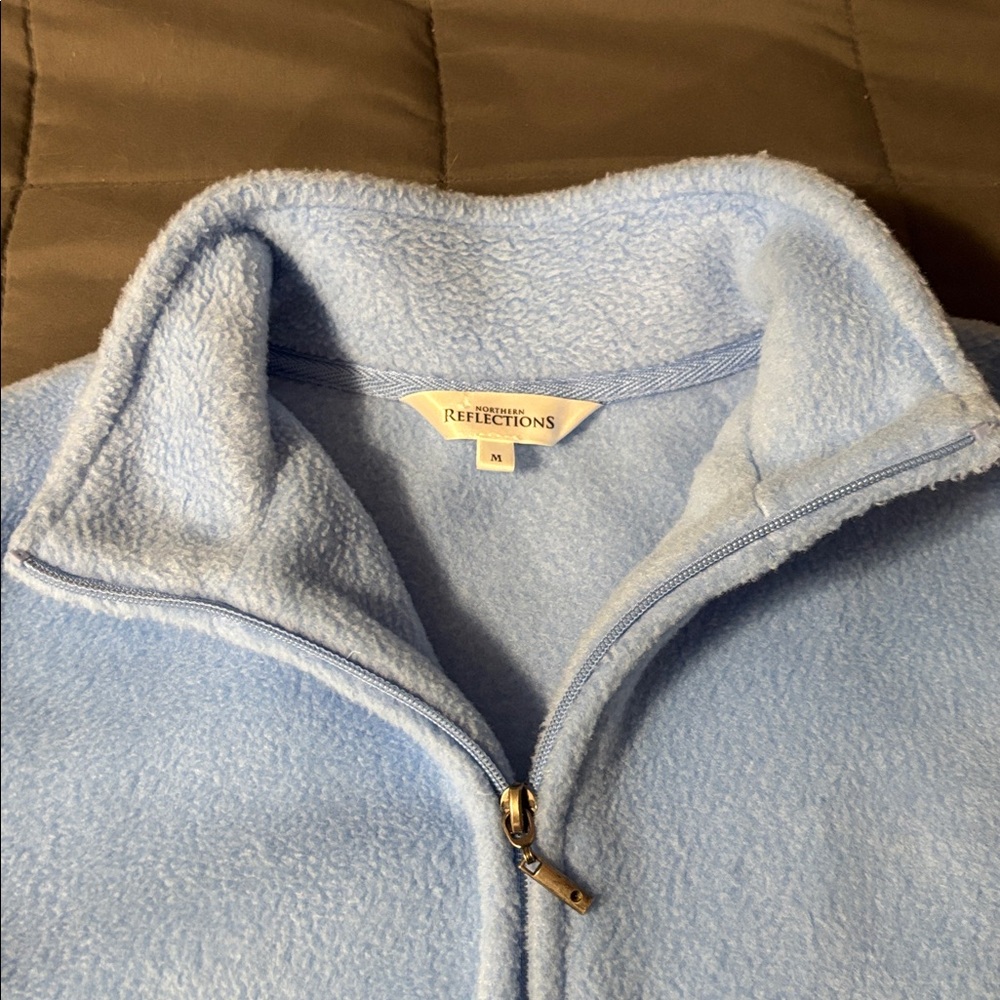 Northern Reflection Embroidered Blue Jay Fleece Jacket - Picture 3 of 8